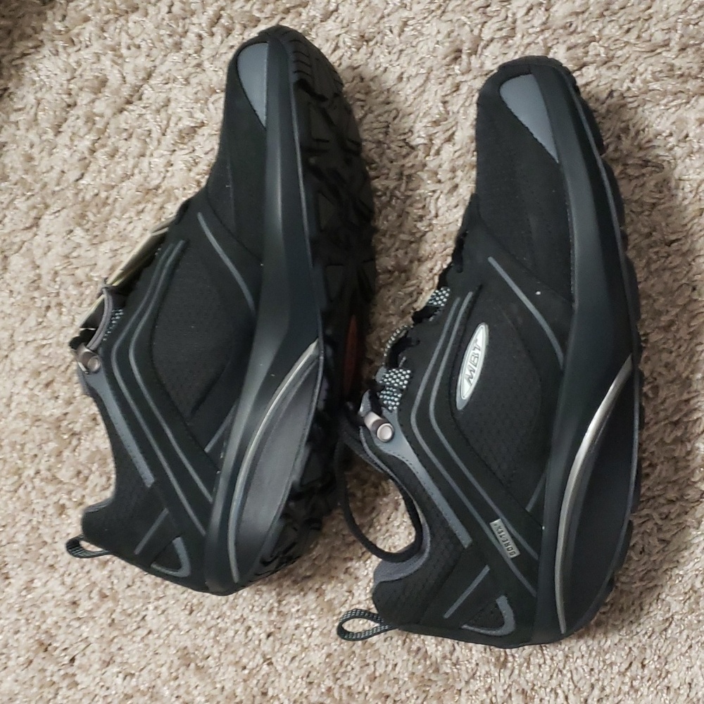 NEW MBT Chakula GTX in black